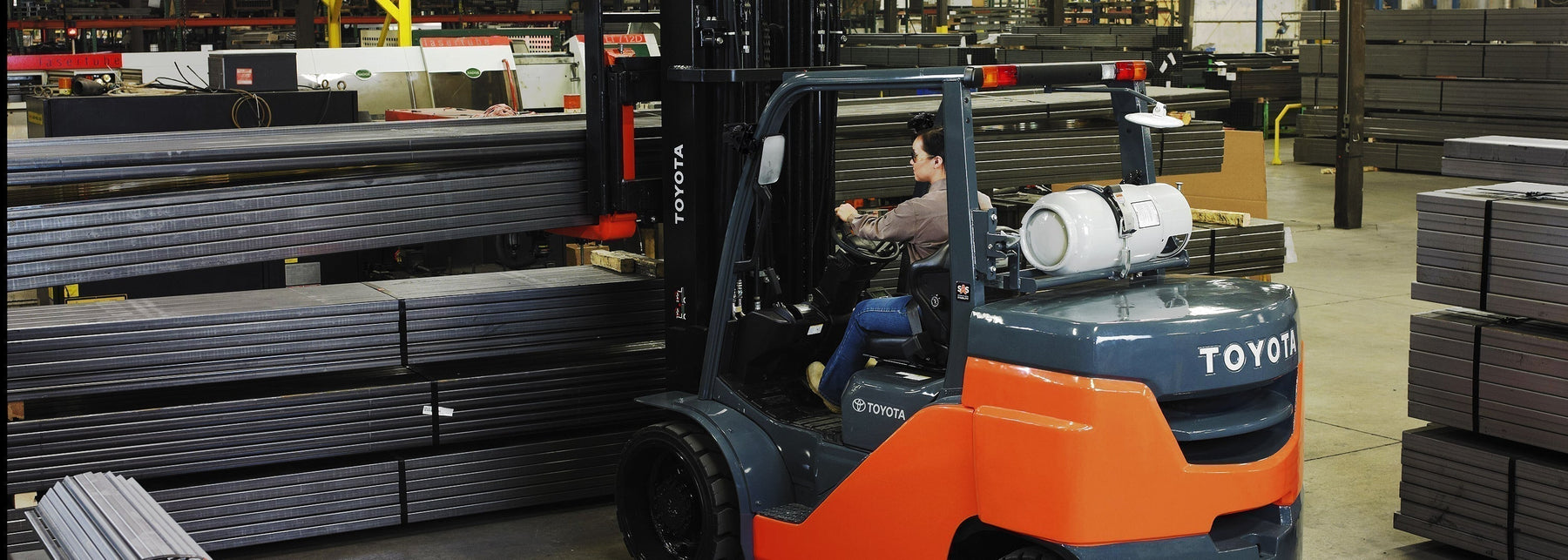 Renting a Forklift the Right Way: How to Prepare, What to Expect
