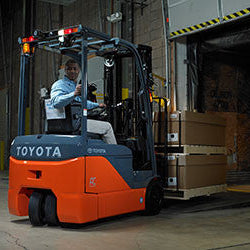 Answering Your Most Common Forklift Questions (FAQ)